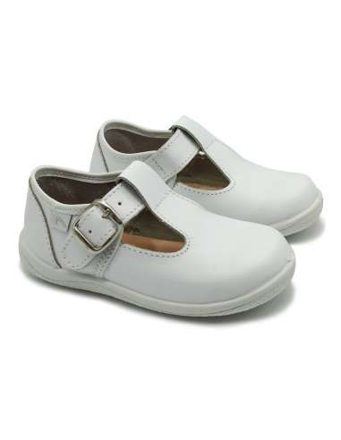 T-bars shoes in leather