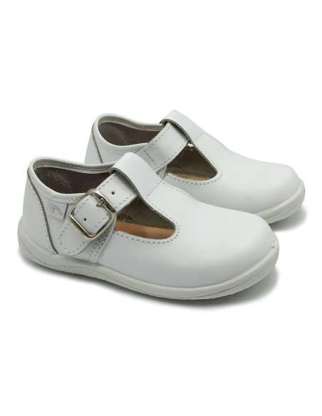 T-bars shoes in leather