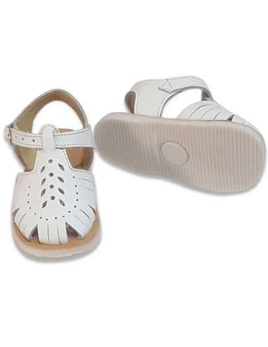 SANDALS IN LEATHER 9004