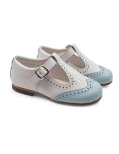 Zapato T-bar blanco y celeste de charol | Calzado infantil al por mayor Made in Spain