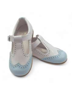 Zapato T-bar blanco y celeste de charol | Calzado infantil al por mayor Made in Spain 2