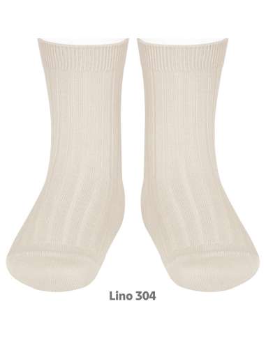 Short ribbed ankle socks in linen color