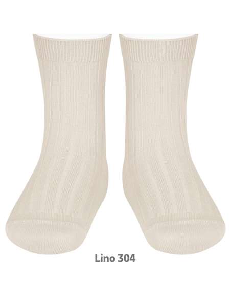Short ribbed ankle socks in linen color