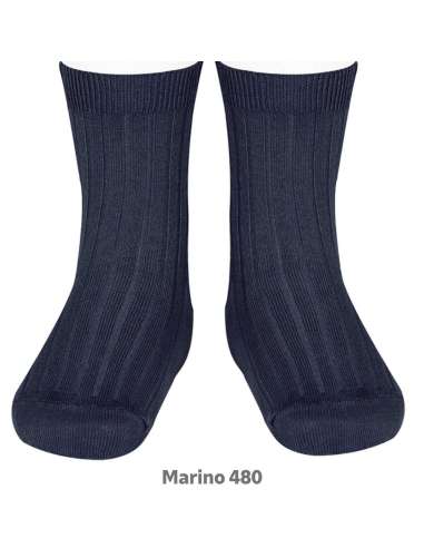 Short ribbed ankle socks in navy color
